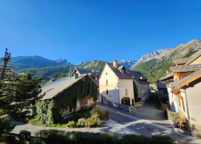 La Petite Corneille - A Chic And Central Studio.