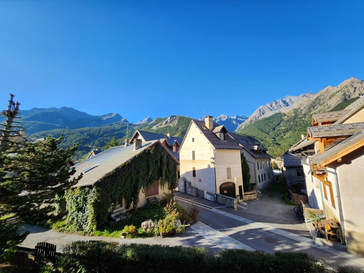 Apartment La Petite Corneille - A Chic And Studio. *